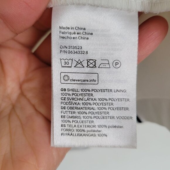 H&M V Neck Striped Black White 3/4 Sleeve Tie Wide Cuff Silky Smooth Blouse Sz 0 - Picture 9 of 11